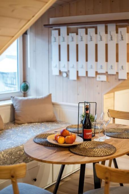 וילנה Luxury Apartment In Gedimino Av. מראה חיצוני תמונה